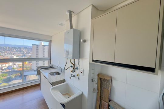 Área de Serviço de apartamento para alugar com 2 quartos, 56m² em Vila Galvão, Guarulhos