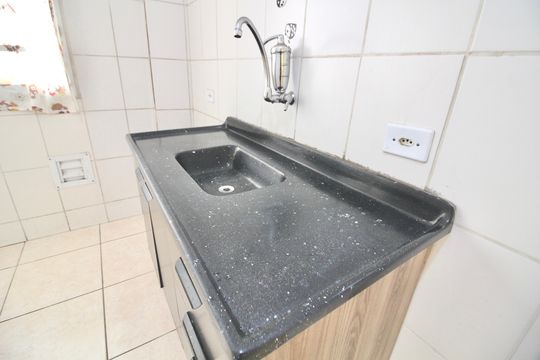 Cozinha de apartamento para alugar com 2 quartos, 62m² em Jardim Fanganiello, Ferraz de Vasconcelos