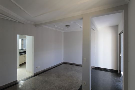Casa para alugar com 3 quartos, 120m² em Santa Amelia, Belo Horizonte