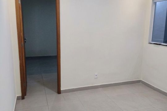 Sala de casa para alugar com 1 quarto, 43m² em Parque Lafaiete, Duque de Caxias