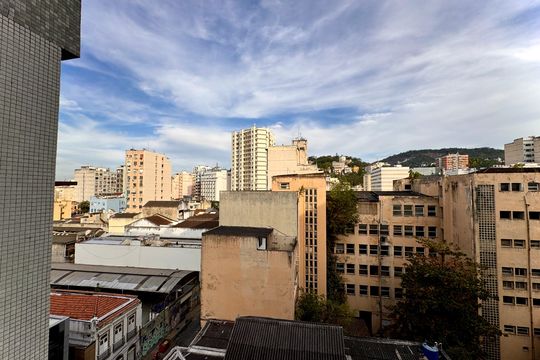 Vista da sala de apartamento para alugar com 2 quartos, 45m² em Centro, Rio de Janeiro