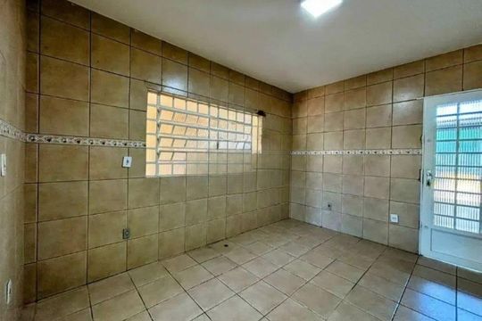 Cozinha de casa para alugar com 2 quartos, 70m² em Sarandi, Porto Alegre