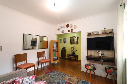 Sala de casa à venda com 4 quartos, 91m² em Água Branca, São Paulo
