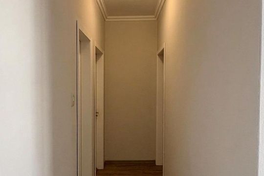 Corredor de apartamento para alugar com 3 quartos, 60m² em São Sebastião, Porto Alegre