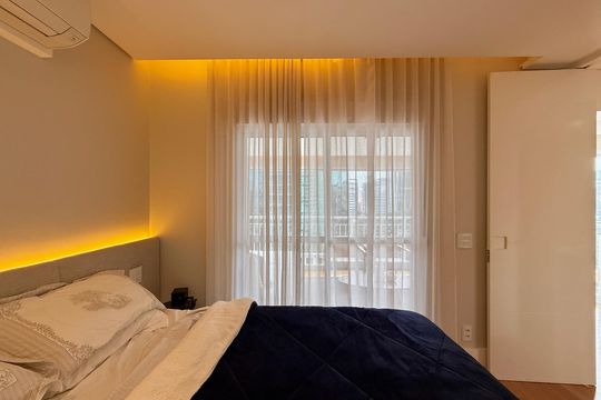 Suíte  de apartamento à venda com 1 quarto, 54m² em Vila Nova Conceição, São Paulo