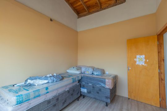 Quarto 2 de casa para alugar com 2 quartos, 65m² em Rio Branco, Canoas