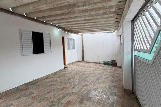 Garagem de casa para alugar com 2 quartos, 125m² em Vila Tupi, Praia Grande