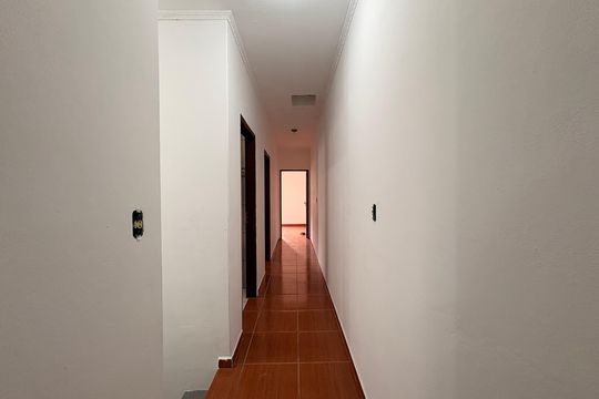 Corredor de casa para alugar com 1 quarto, 80m² em Jardim Las Vegas, Santo André