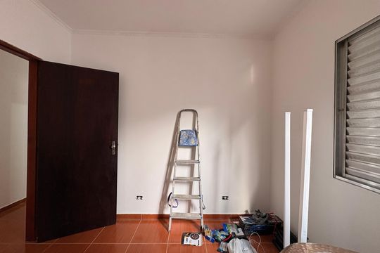 Sala/ quarto 1 de casa para alugar com 1 quarto, 80m² em Jardim Las Vegas, Santo André