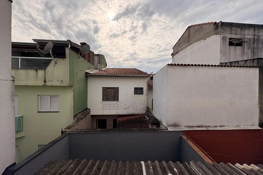 Vista cozinha de casa para alugar com 1 quarto, 80m² em Jardim Las Vegas, Santo André
