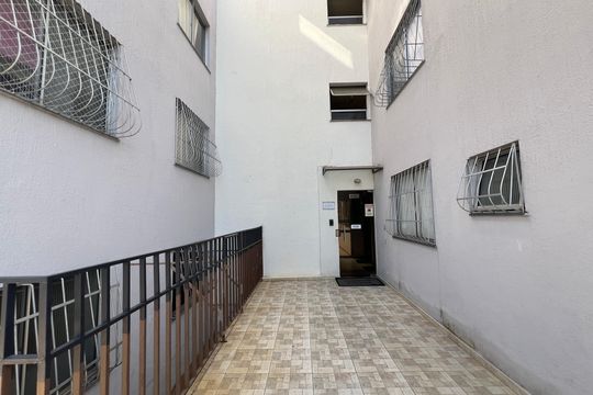 Hall de entrada de apartamento à venda com 3 quartos, 63m² em Castelo, Belo Horizonte