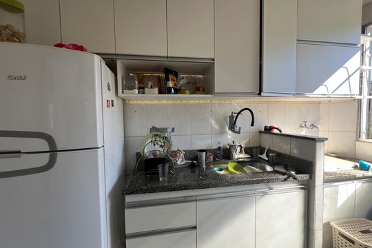 Cozinha de apartamento à venda com 3 quartos, 63m² em Castelo, Belo Horizonte