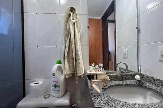 Banheiro Social de apartamento à venda com 3 quartos, 63m² em Castelo, Belo Horizonte