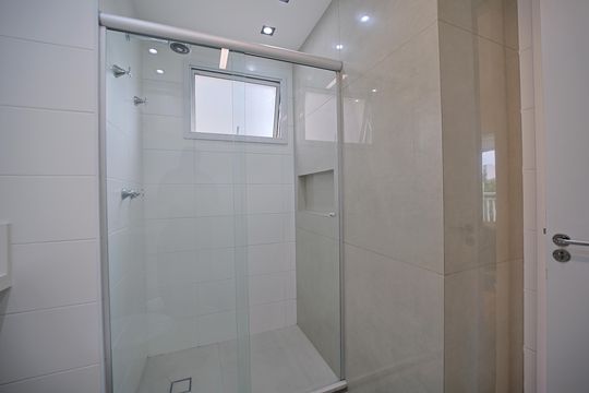 Banheiro de apartamento para alugar com 1 quarto, 34m² em Vila Granada, São Paulo