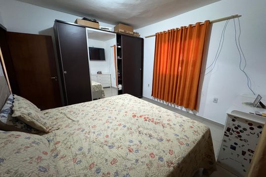 Casa à venda com 4 quartos, 340m² em Arniqueira, Brasília