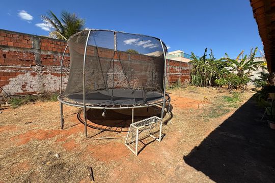 Casa à venda com 4 quartos, 340m² em Arniqueira, Brasília