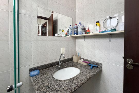 Banheiro Social de apartamento à venda com 2 quartos, 70m² em Baeta Neves, São Bernardo do Campo