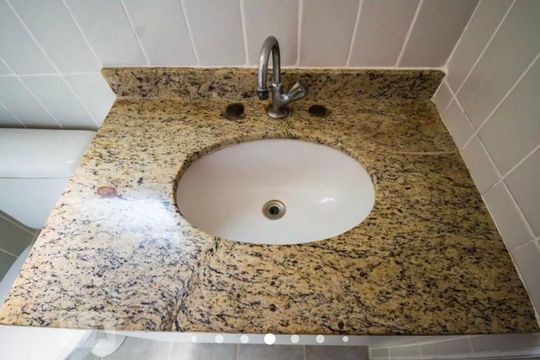 Banheiro de kitnet/studio à venda com 1 quarto, 46m² em Centro, Campinas