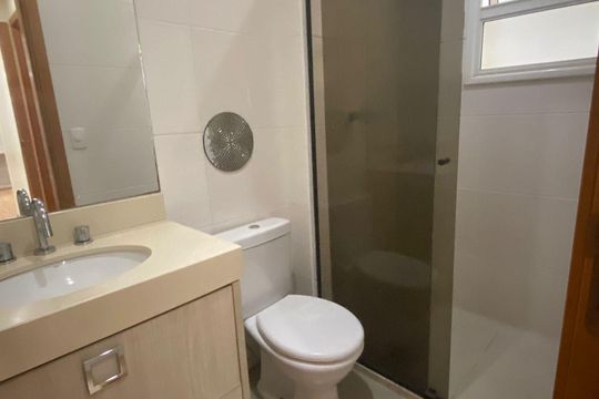 Banheiro de apartamento para alugar com 3 quartos, 94m² em Tamboré, Santana de Parnaíba