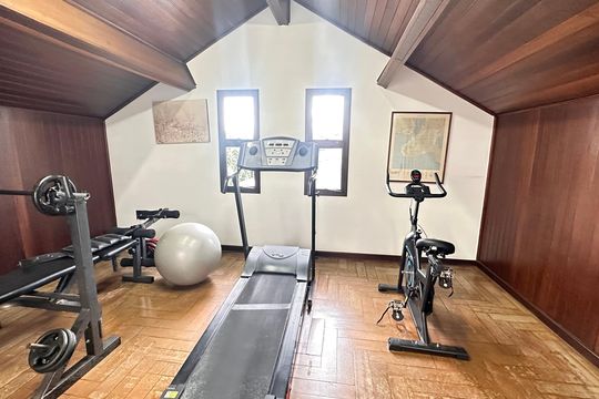 Casa à venda com 3 quartos, 317m² em Jardim Santo Amaro, São Paulo