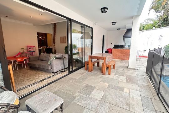 Casa à venda com 3 quartos, 317m² em Jardim Santo Amaro, São Paulo