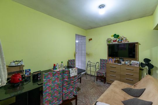 Casa à venda com 4 quartos, 140m² em Americanópolis, São Paulo