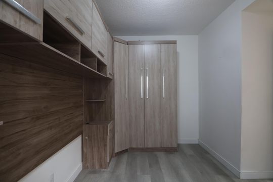 Quarto 2 de apartamento para alugar com 2 quartos, 48m² em Marechal Rondon, Canoas