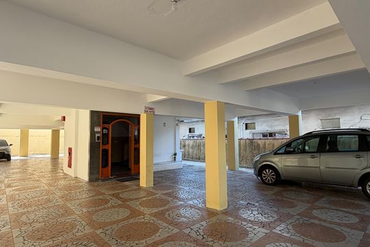 Garagem de apartamento para alugar com 2 quartos, 60m² em Centro, São Vicente