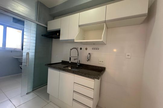 Cozinha de apartamento à venda com 2 quartos, 53m² em Jardim Belval, Barueri