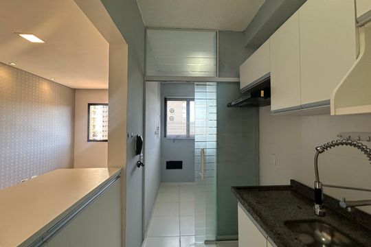 Cozinha de apartamento à venda com 2 quartos, 53m² em Jardim Belval, Barueri