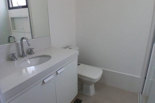 Banheiro 1 de apartamento para alugar com 3 quartos, 77m² em Swiss Park, Campinas