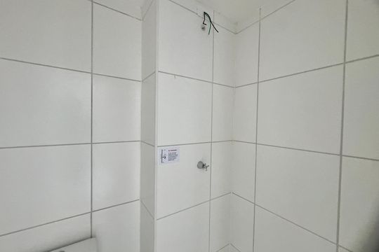 Banheiro de apartamento para alugar com 2 quartos, 34m² em Centro, Guarulhos