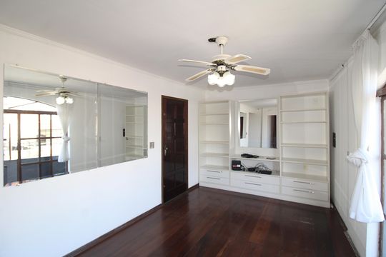 Casa para alugar com 4 quartos, 150m² em Imirim, São Paulo