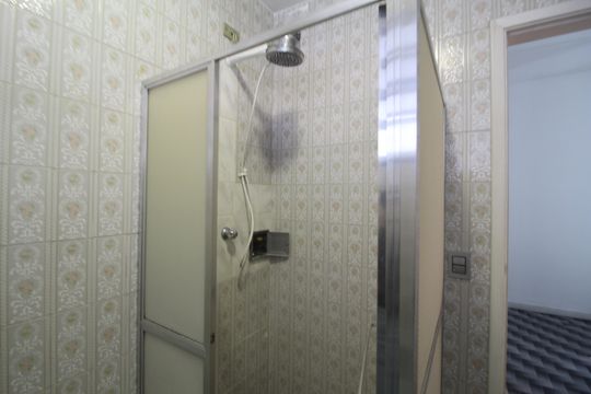 Banheiro Social de casa de condomínio para alugar com 3 quartos, 212m² em Jacarepaguá, Rio de Janeiro