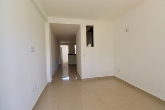 Sala  de apartamento para alugar com 2 quartos, 90m² em Itapuã, Salvador