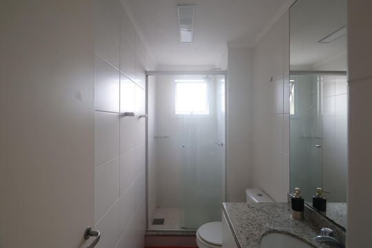 Banheiro da Suíte de apartamento para alugar com 2 quartos, 80m² em Centro, Canoas