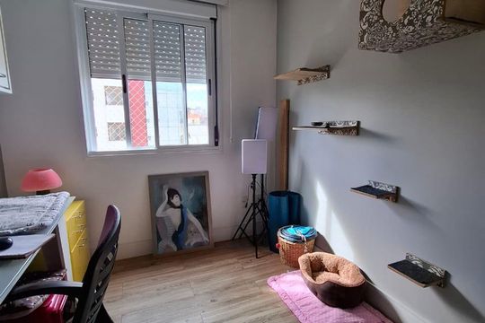 Quarto de apartamento à venda com 2 quartos, 62m² em Petrópolis, Porto Alegre
