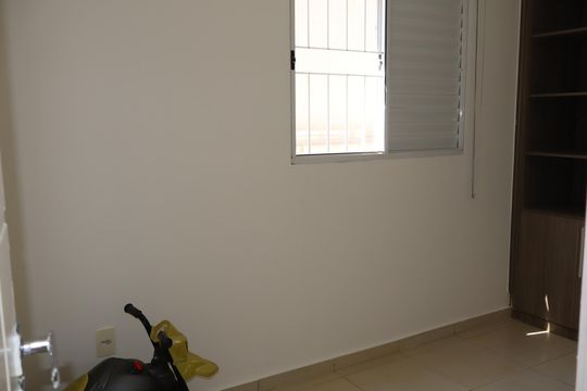 Quarto 1 de casa para alugar com 3 quartos, 280m² em Jardim Cotiana, São Paulo