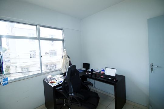 Quarto 2 de apartamento à venda com 2 quartos, 53m² em Olaria, Rio de Janeiro