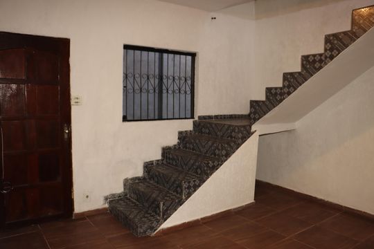 Casa à venda com 3 quartos, 70m² em Jardim Rodolfo Pirani, São Paulo