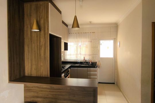Cozinha de casa para alugar com 2 quartos, 48m² em Residencial Santa Giovana, Jundiaí
