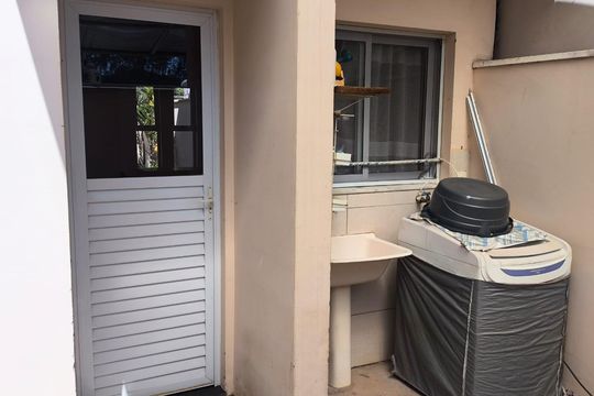 Área de serviço de casa para alugar com 2 quartos, 48m² em Residencial Santa Giovana, Jundiaí