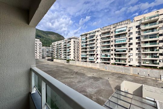 Varanda de apartamento para alugar com 2 quartos, 46m² em Recreio dos Bandeirantes, Rio de Janeiro