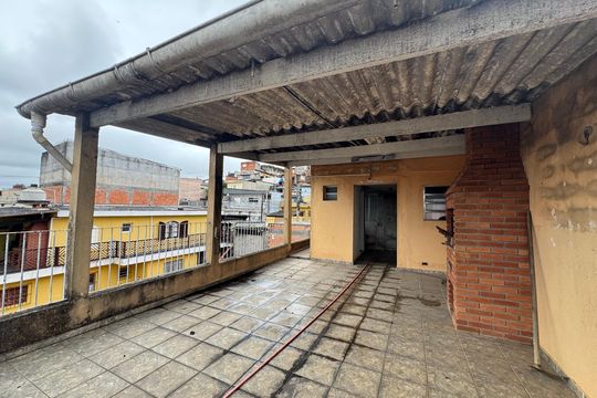 Varanda de casa à venda com 3 quartos, 186m² em Veloso, Osasco