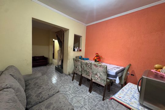 Casa à venda com 3 quartos, 186m² em Veloso, Osasco