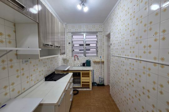 Cozinha de apartamento para alugar com 1 quarto, 41m² em Cidade Ocian, Praia Grande