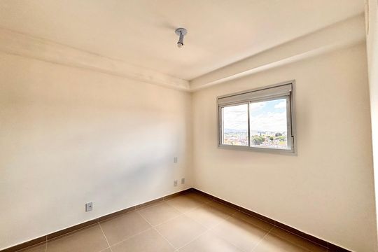 Apartamento para alugar com 2 quartos, 58m² em Jardim das Belezas, Carapicuíba