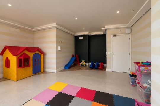 Apartamento para alugar com 2 quartos, 58m² em Jardim das Belezas, Carapicuíba