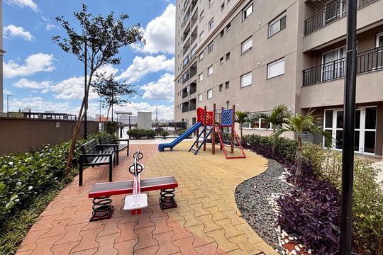 Apartamento para alugar com 2 quartos, 58m² em Jardim das Belezas, Carapicuíba