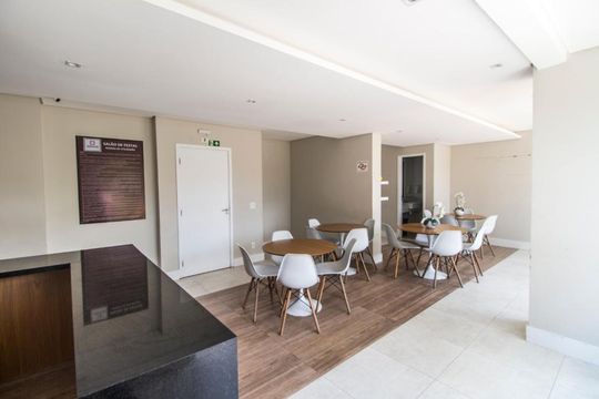 Apartamento para alugar com 2 quartos, 58m² em Jardim das Belezas, Carapicuíba
